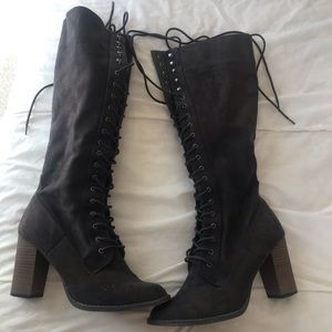 Tall tie up heel boots! Never worn!! Super cute